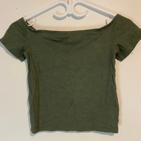 Green Ribbed Crop Top - Picture 3 of 3